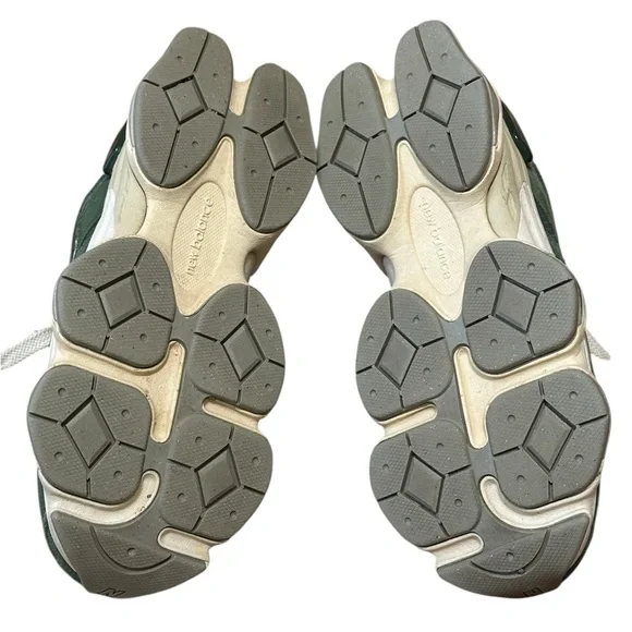 New Balance 9060 - Picture 7 of 7